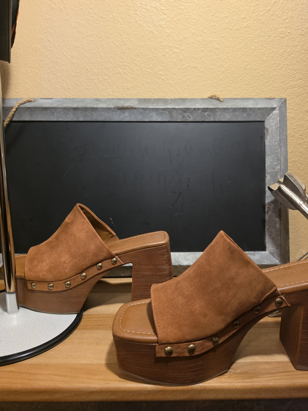 Women’s Suede Platform Mule - Tan By THE DROP Size 9.5